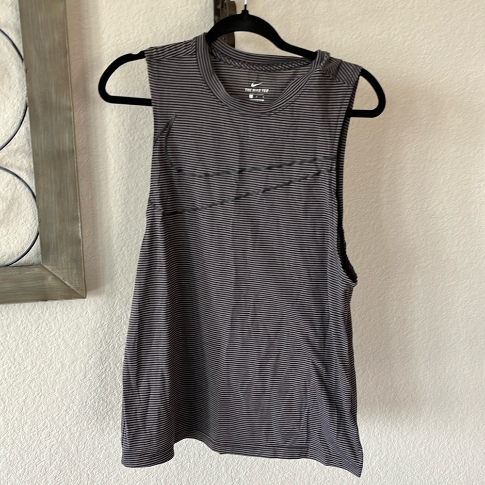 Nike dri fit tee, size L